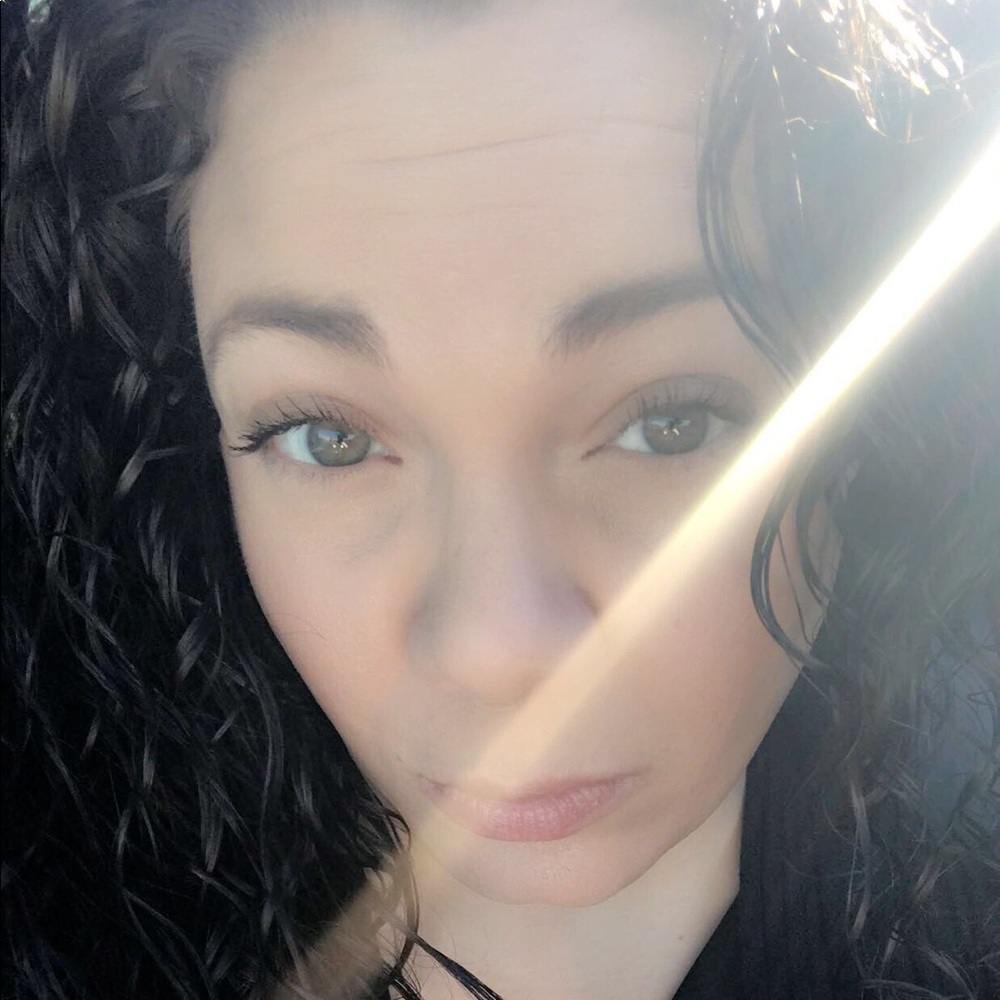 Meet your Posher, Gina